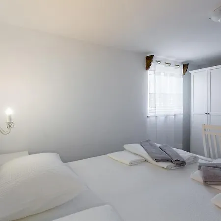 Holiday home Dunatic Zupanje